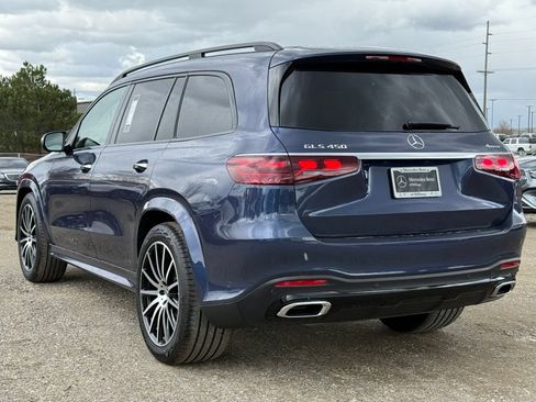 Used 2025 Mercedes-Benz GLS 450 4MATIC image 10