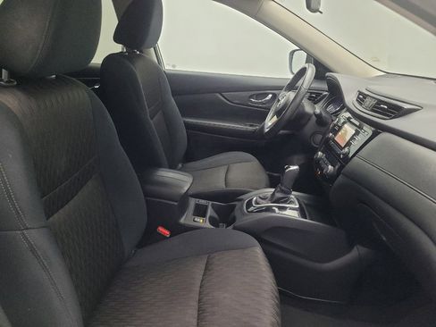 Used 2017 Nissan Rogue SV w/ Midnight Edition image 21