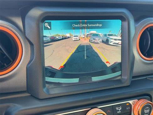 Used 2022 Jeep Gladiator Mojave w/ Trailer Tow Package image 30