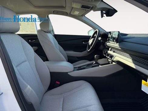 New 2025 Honda Accord SE image 36