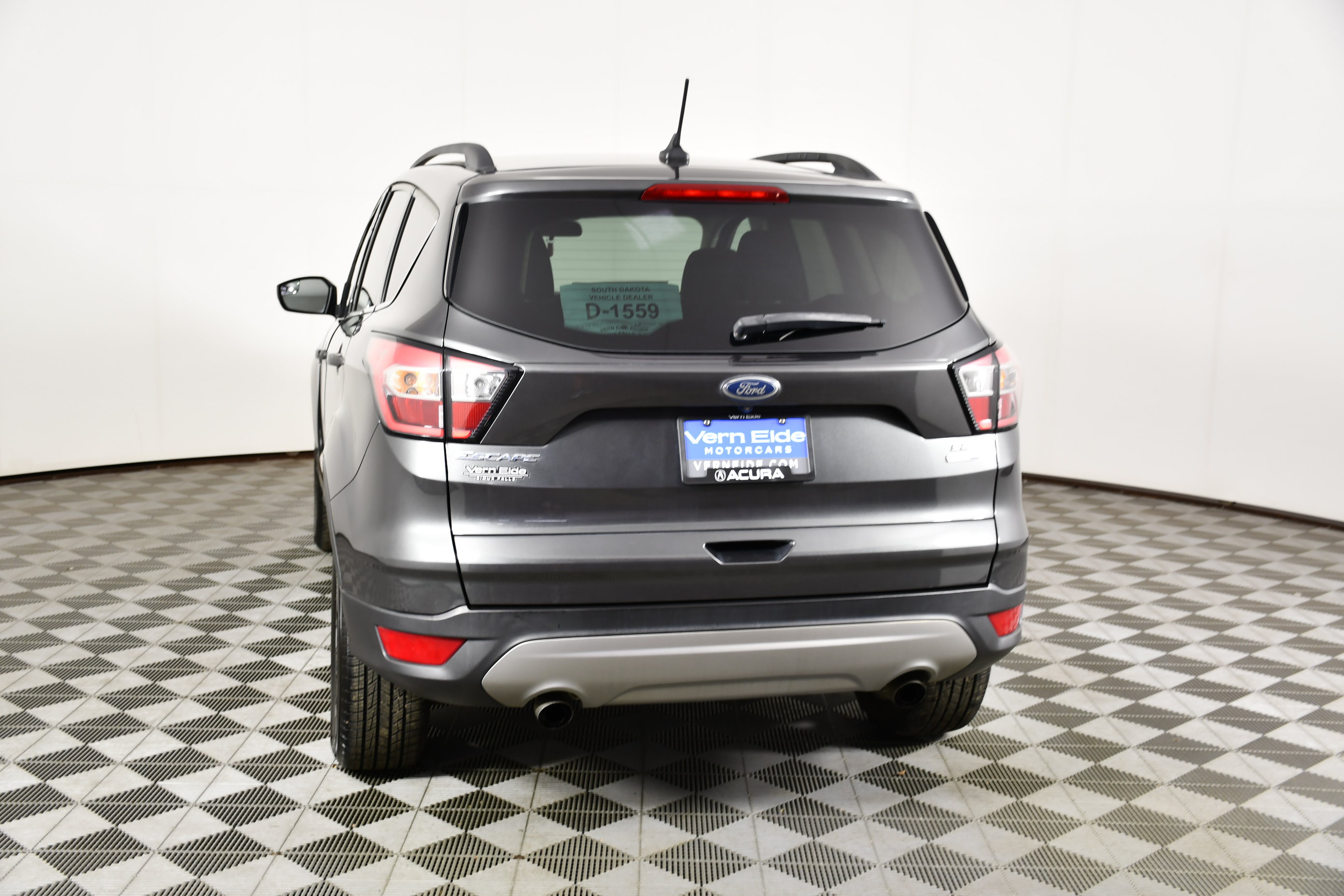 Used 2018 Ford Escape SE w/ SE Sync 3 Package AWD/4WD image 7