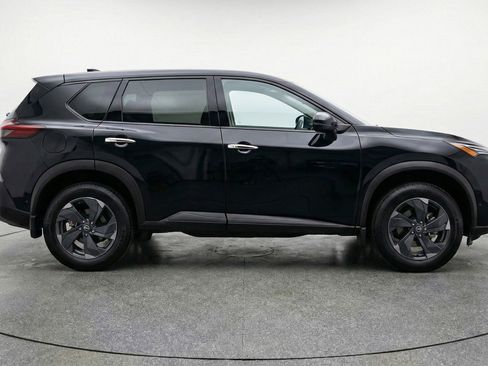 Used 2025 Nissan Rogue SV AWD/4WD image 11