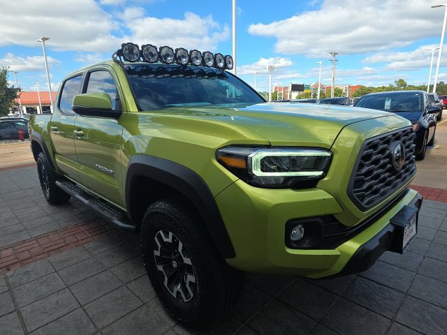 Used 2023 Toyota Tacoma TRD Off-Road AWD/4WD image 11