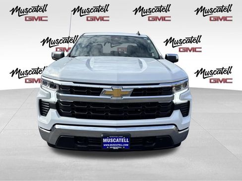 Used 2022 Chevrolet Silverado 1500 LT AWD/4WD image 9