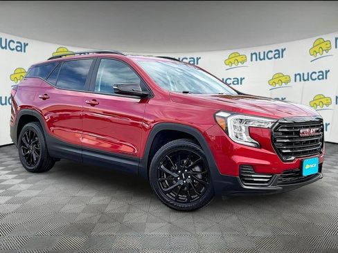 Used 2023 GMC Terrain SLE w/ Driver Convenience Package AWD/4WD image 1