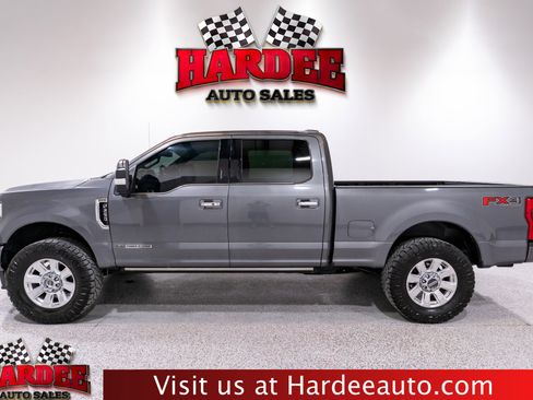 Used 2021 Ford F250 Platinum image 1