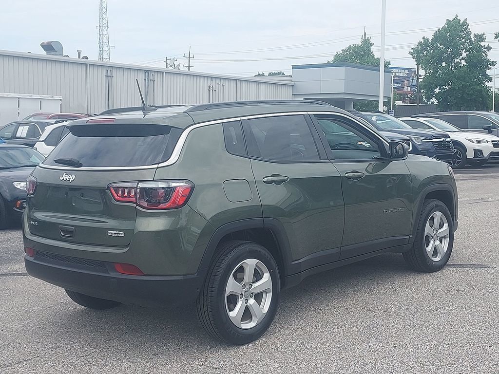 Used 2021 Jeep Compass Latitude w/ Convenience Group AWD/4WD image 7
