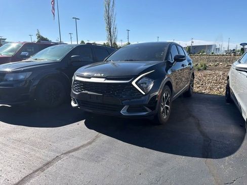 Certified 2023 Kia Sportage EX FWD image 3