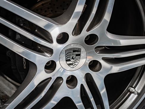 Used 2008 Porsche 911 Carrera 4 image 13