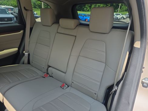 Used 2017 Honda CR-V Touring image 18