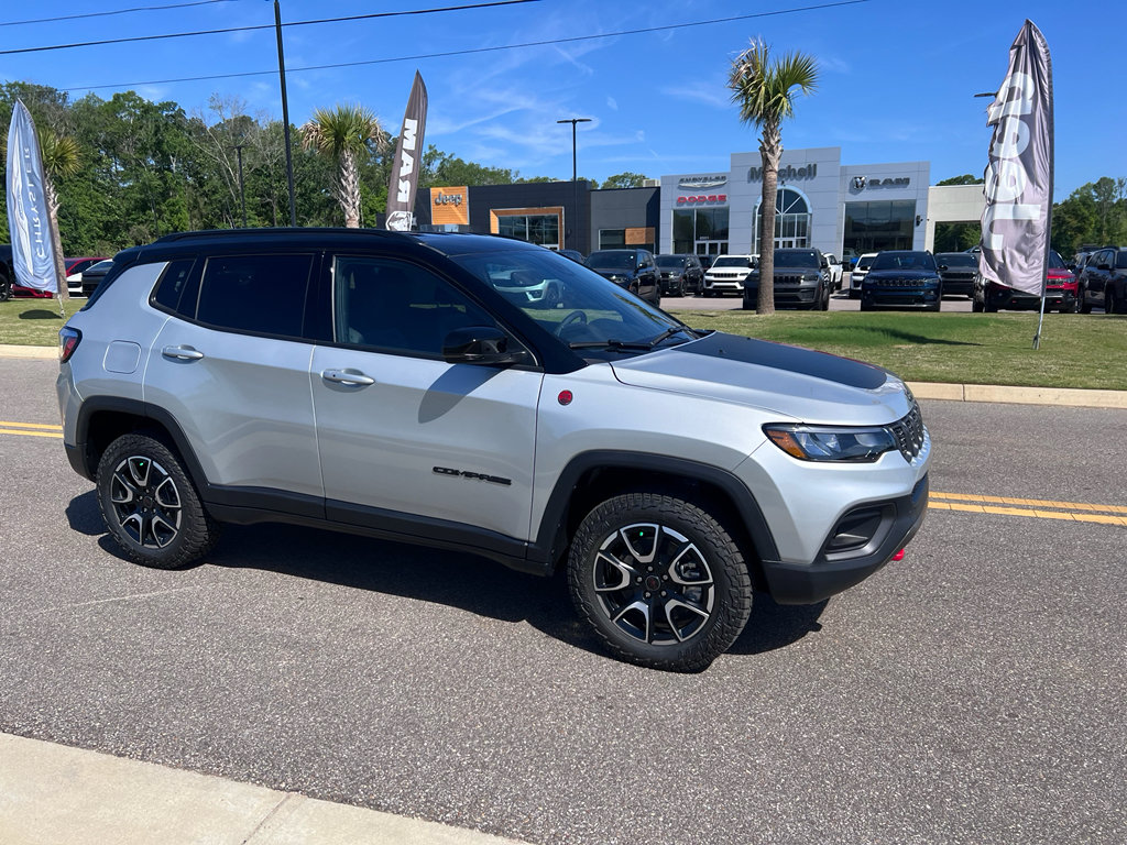 New 2026 Jeep Compass Trailhawk AWD/4WD image 2