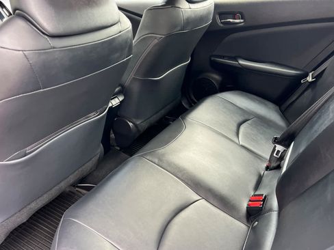 Certified 2022 Toyota Prius Prime Limited FWD image 4
