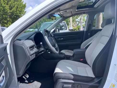 Used 2024 Honda CR-V EX image 6