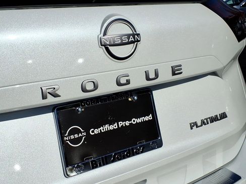 Certified 2024 Nissan Rogue Platinum w/ Platinum Premium Package image 32