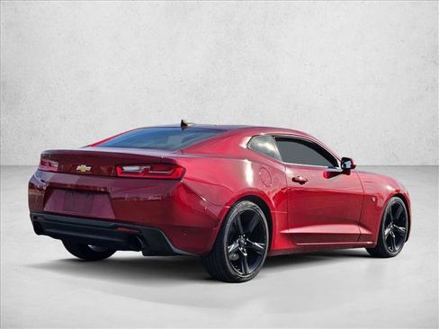 Used 2018 Chevrolet Camaro LT w/ Technology Package image 4