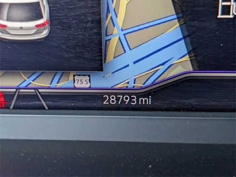 Used 2022 Volkswagen Tiguan SEL R-Line image 13