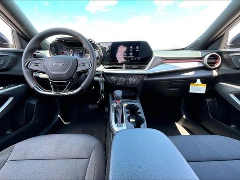 New 2026 Chevrolet Trax RS FWD image 11