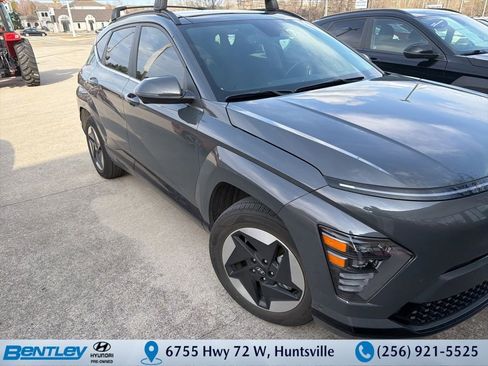 Certified 2025 Hyundai Kona Limited image 1