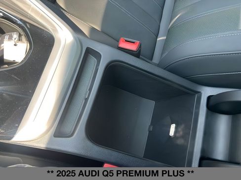 New 2025 Audi Q5 Premium Plus image 32