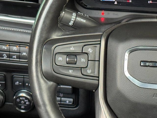 Used 2023 GMC Yukon XL Denali Ultimate AWD/4WD image 13