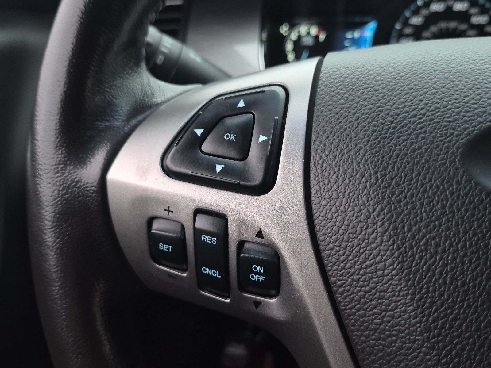 Used 2016 Ford Taurus SEL w/ Equipment Group 201A AWD/4WD image 23