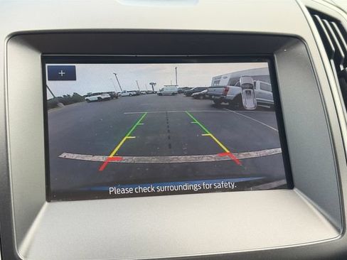 Used 2020 Ford Edge SEL w/ Convenience Package AWD/4WD image 23