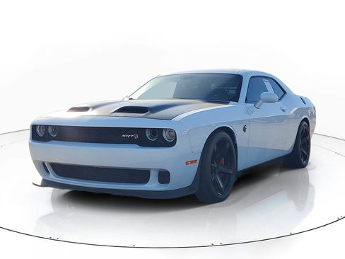 Used 2019 Dodge Challenger SRT Hellcat w/ Laguna Leather Package image 3
