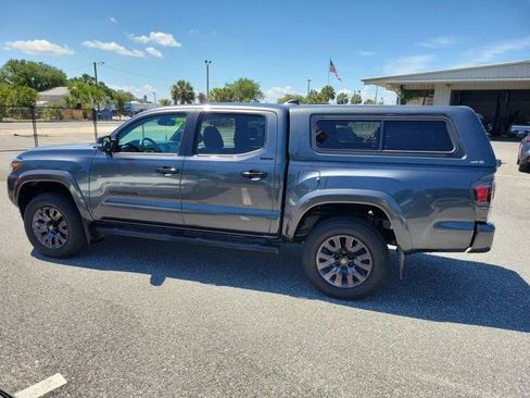 Used 2022 Toyota Tacoma Limited w/ Nightshade Package AWD/4WD image 13