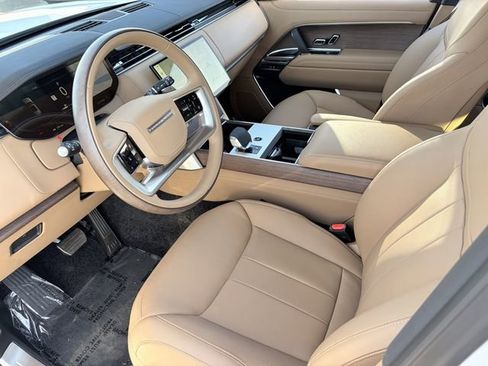 Used 2026 Land Rover Range Rover SE AWD/4WD image 5