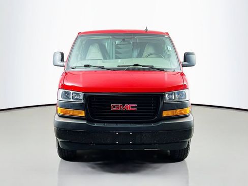 Used 2022 GMC Savana 3500 Extended w/ Driver Convenience Package RWD image 2