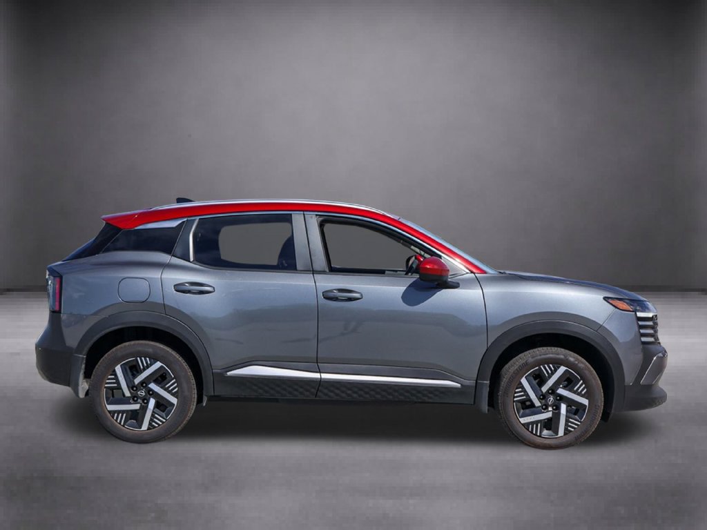 Used 2026 Nissan Kicks SV FWD image 3
