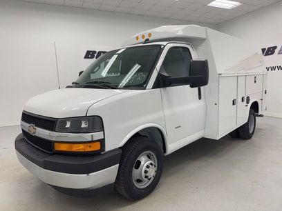 New 2026 Chevrolet Express 3500 w/ Power Convenience Package