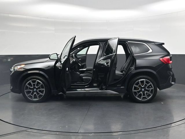Used 2023 BMW X1 xDrive28i w/ Premium Package AWD/4WD image 40
