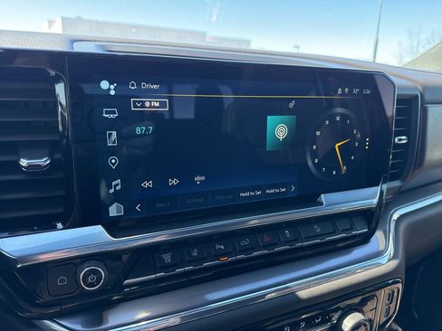 Used 2024 Chevrolet Silverado 3500 High Country w/ High Country Premium Package image 18