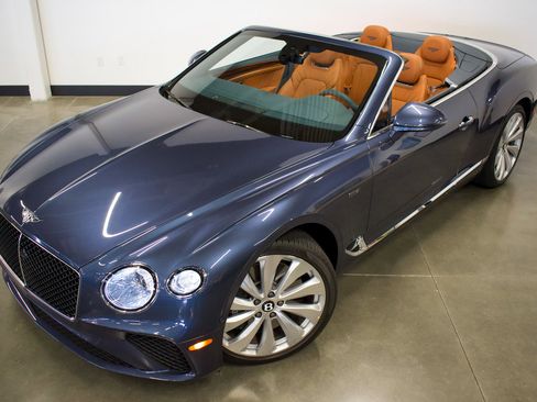 Used 2024 Bentley Continental GT V8 AWD/4WD image 16