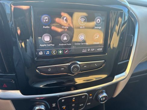 Used 2022 Chevrolet Traverse LS image 8