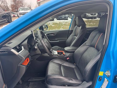 Used 2019 Toyota RAV4 Adventure image 11