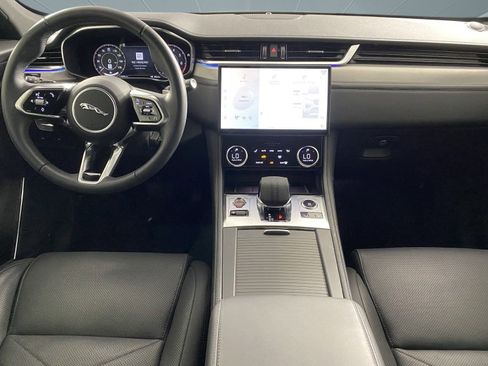 New 2023 Jaguar F-PACE S image 13