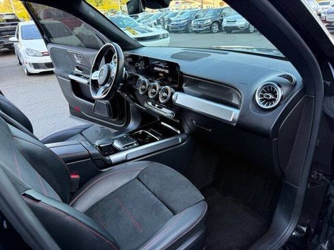 Used 2021 Mercedes-Benz GLB 35 AMG 4MATIC image 28
