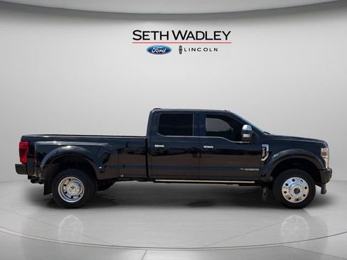 Certified 2022 Ford F450 Platinum w/ FX4 Off-Road Package AWD/4WD image 8