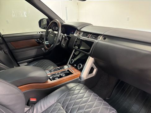 Used 2020 Land Rover Range Rover SV Autobiography Dynamic image 24