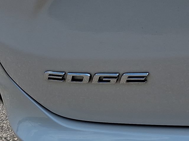 Used 2019 Ford Edge SEL w/ Equipment Group 201A AWD/4WD image 41