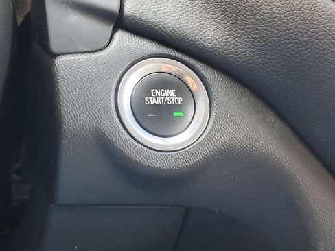 Used 2022 Chevrolet Equinox LT FWD image 15
