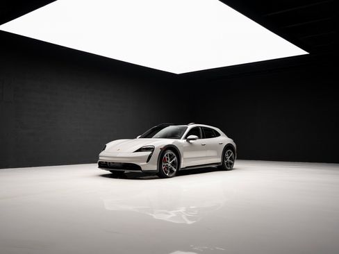 Used 2023 Porsche Taycan 4S image 79