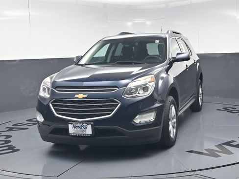 Used 2017 Chevrolet Equinox LT w/ Convenience Package FWD image 11