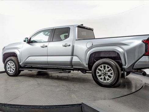 Used 2024 Toyota Tacoma SR5 image 6