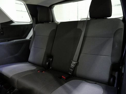 Used 2018 Chevrolet Traverse LT image 24