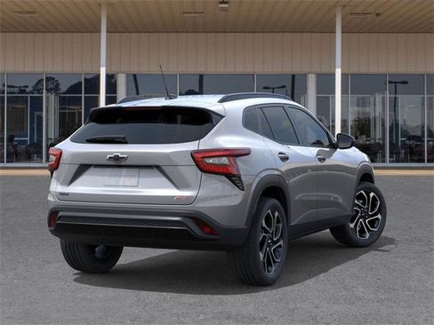 New 2026 Chevrolet Trax RS w/ Sunroof Package image 4