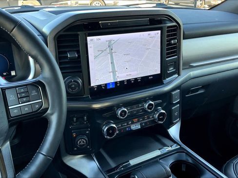 Used 2025 Ford F150 Platinum image 10