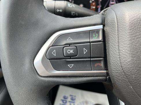 Used 2023 Jeep Compass Limited AWD/4WD image 19